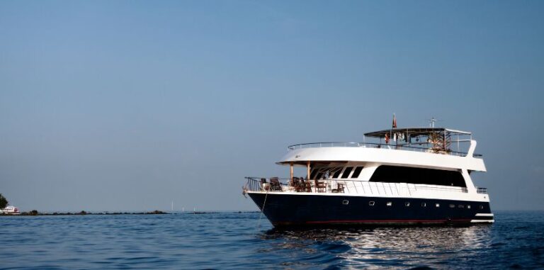 Yacht charter